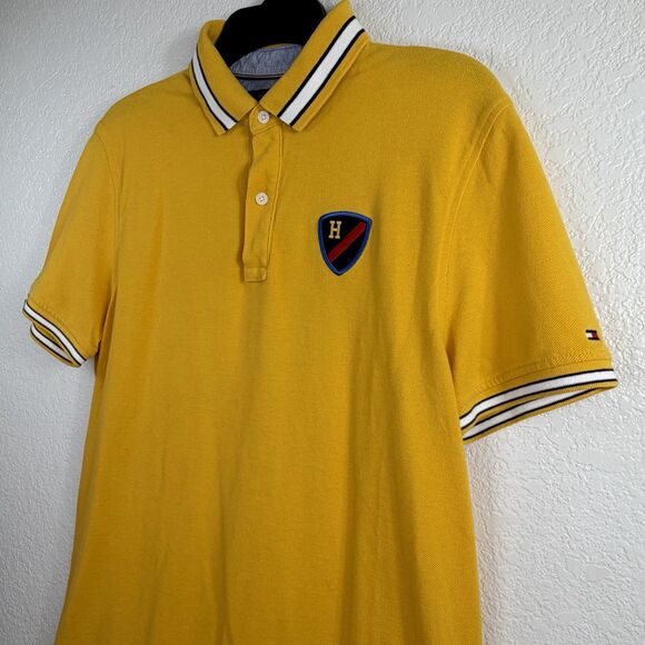 Tommy Hilfiger Embroidered Polo Shirt MEDIUM Yellow 2 Button 100% Cotton - Picture 4 of 10